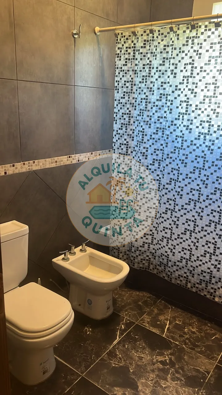 Dormitorios y baños - Estancia N.º 15 — Lobos