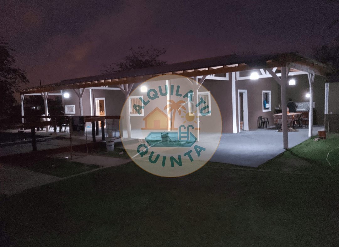 Pileta y parque