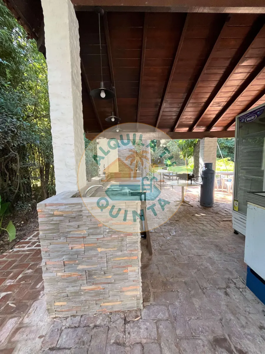 Pileta y parque - Quinta N.º 9 — Del Viso